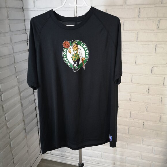 Under Armour Combine Men's Size XL Heat Gear Black w/Boston Celtics Logo T-shirt - Picture 1 of 7